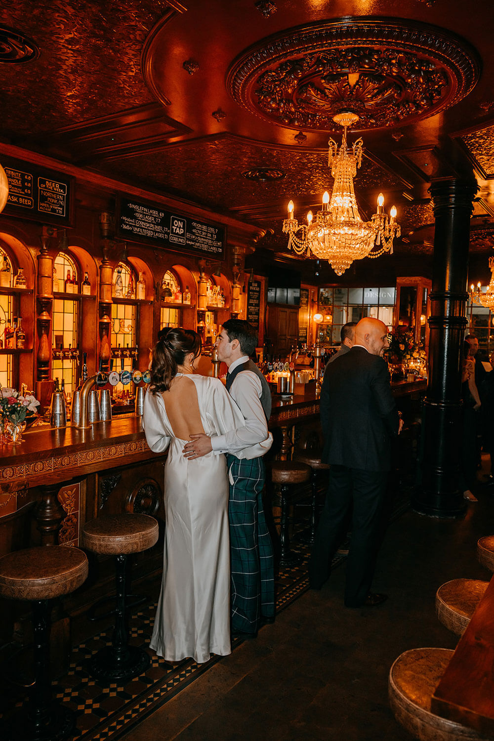 The Cadogan Arms - The perfect spot for Chelsea wedding celebrations.